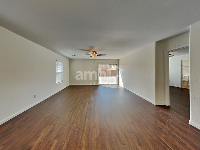 Foto del edificio - 25245 W Cranston Ln