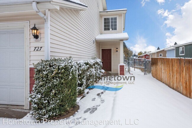 Building Photo - 3 br, 2.5 bath House - 727 E Spokane Ave