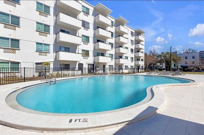 Foto del edificio - 406 W Azeele St
