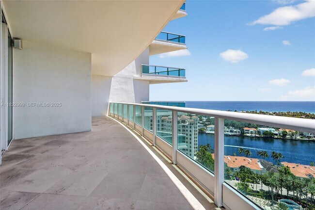 Foto del edificio - 20155 NE 38th Ct