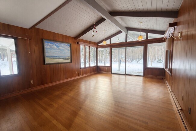 Foto del edificio - 520 Murray Hill Rd