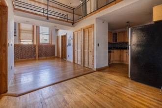 Building Photo - 325 Myrtle Ave