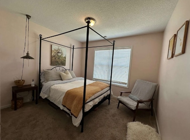 Building Photo - 312 S Brandon Way