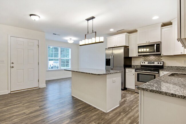 Foto del edificio - Modern 3 bed 3 bath Townhome