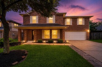 Building Photo - 22727 Tara Way Dr