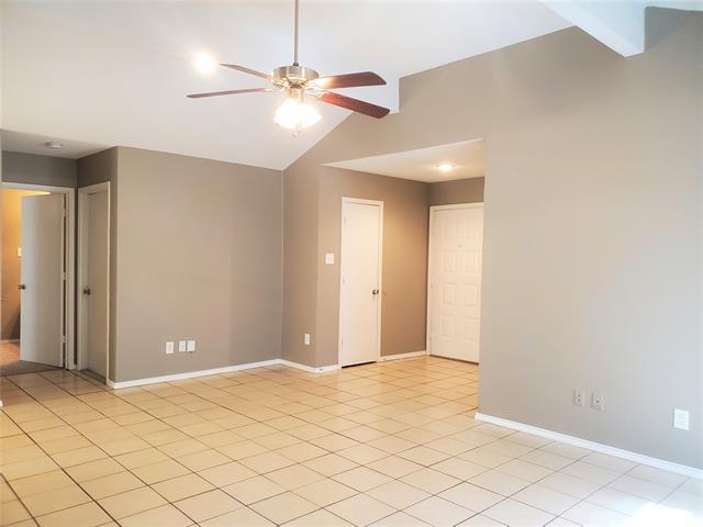 Foto del edificio - 117 Valley Spring Dr