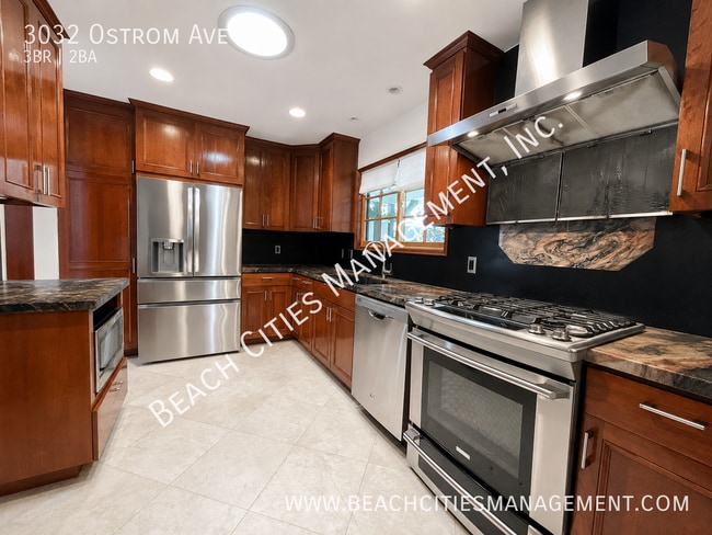Building Photo - 3032 Ostrom Ave
