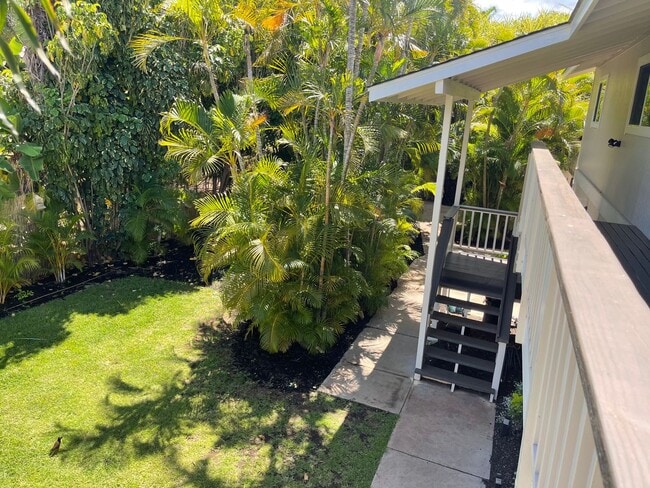 Building Photo - 2745 Puu Hoolai St