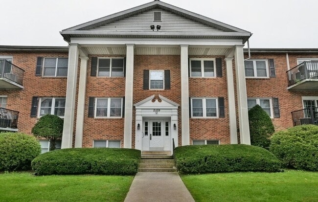 Building Photo - 2109 Cedar Run Dr
