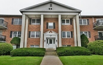 Building Photo - 2109 Cedar Run Dr