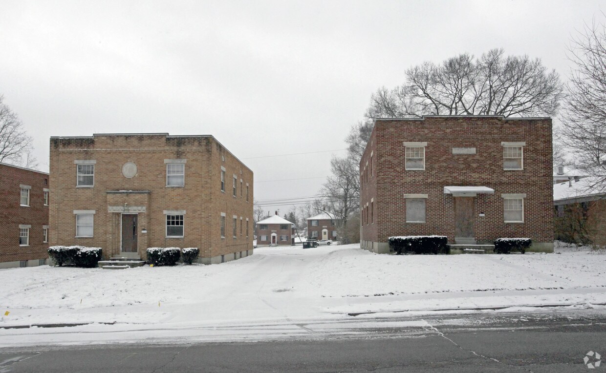 Primary Photo - 232-238 E Beechwood Ave