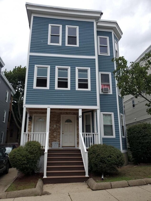 Building Photo - 4 bedroom in Everett MA