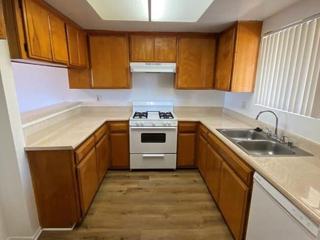 Foto del interior - 14020 Yukon Avenue,