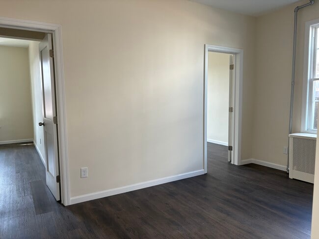 Combinación de sala y comedor - 353 Central Ave