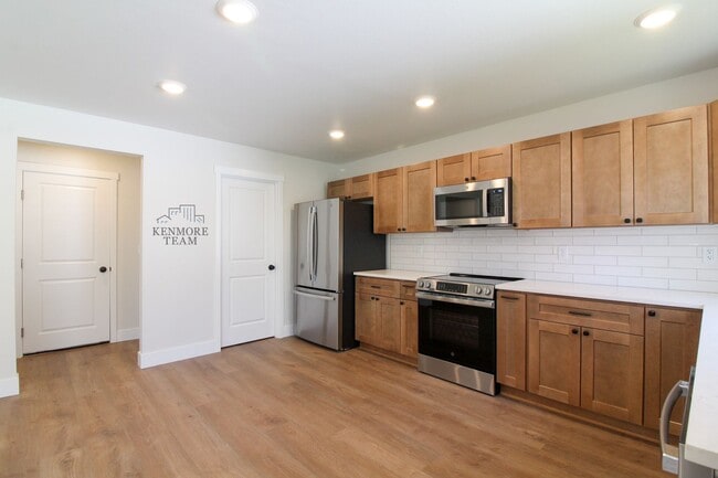 Building Photo - New Construction! 3 Bed/2.5 Bath in Pasco