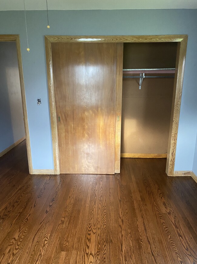 Building Photo - Spring valley 319