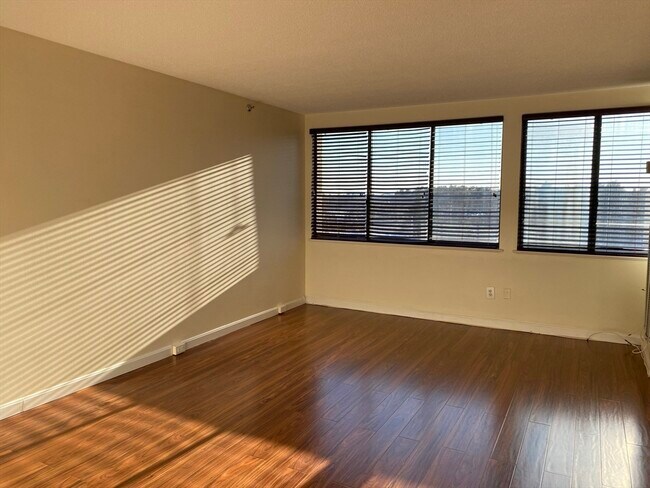 Building Photo - 250 Hammond Pond Pkwy