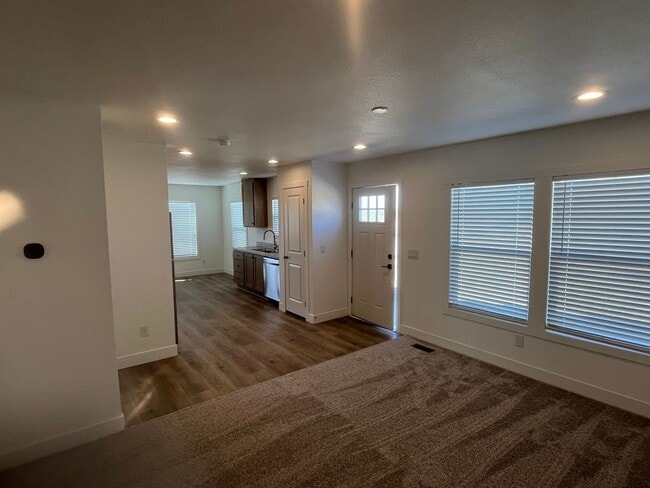 Foto del edificio - 22936 W Forest Pleasant Pl