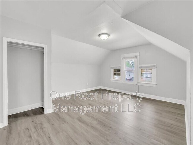 Foto del edificio - 324 N Hardesty