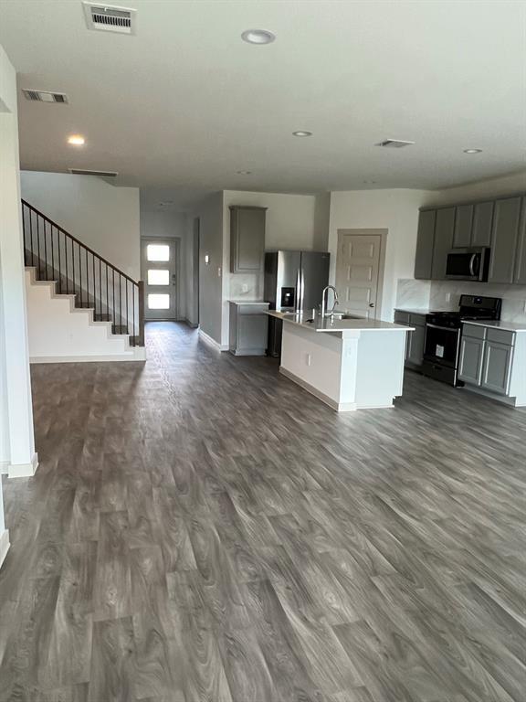 Foto principal - 14810 Rain Tree Dr