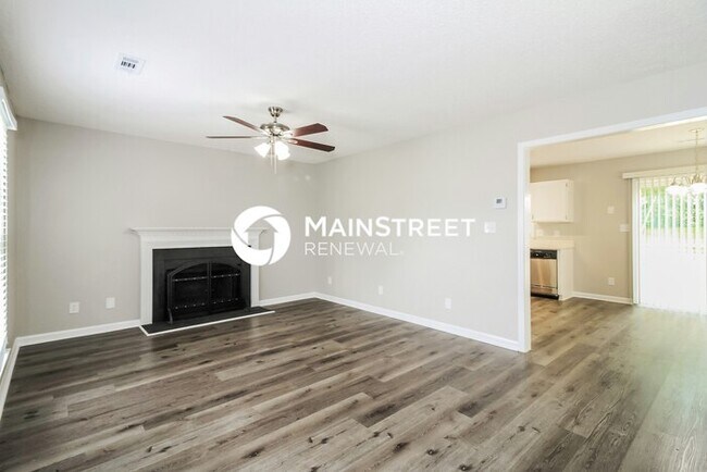 Foto del edificio - 3 Bedroom Pet-Friendly Home in Winston-Sal...