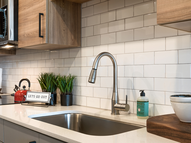 Apartment Kitchen Details - The Point at Ridgeline