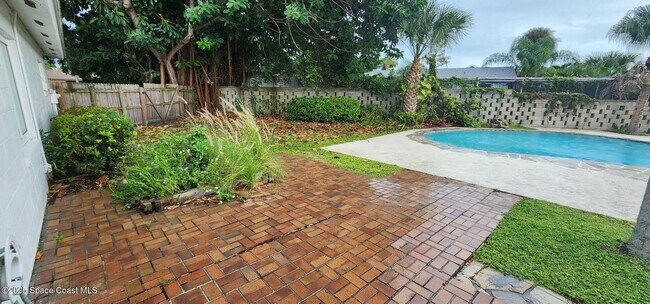 Foto del edificio - 109 Vía Havarre