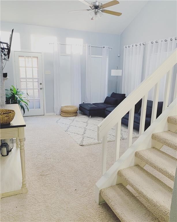 Foto del edificio - 3827 Clover Hill Ln