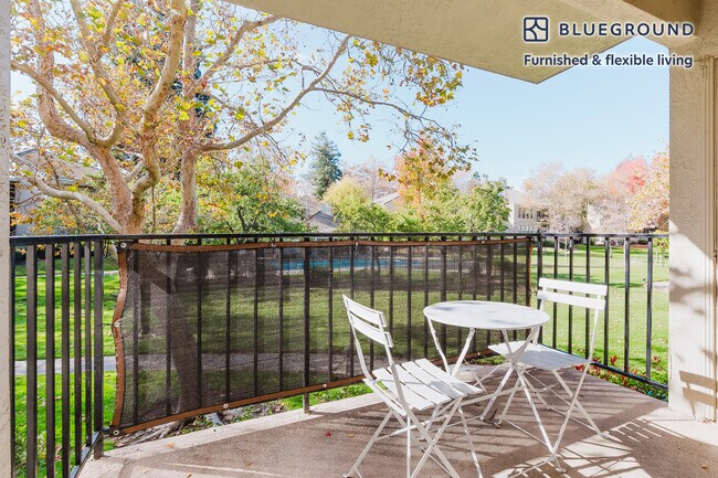 Foto del edificio - 1995 Barrymore Common