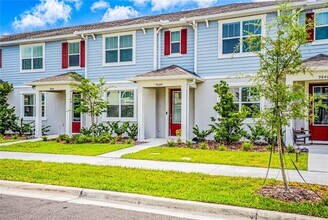 Building Photo - 9844 Walkway Dr