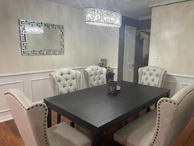 Building Photo - 3906 Cricket Cir