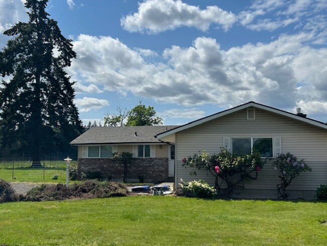 Foto del edificio - Molalla Country Home