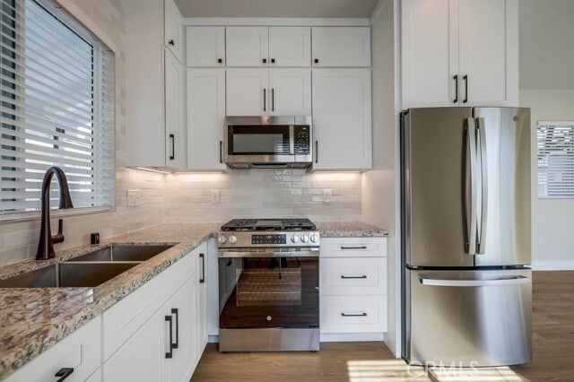 Building Photo - 622 W Julianna St