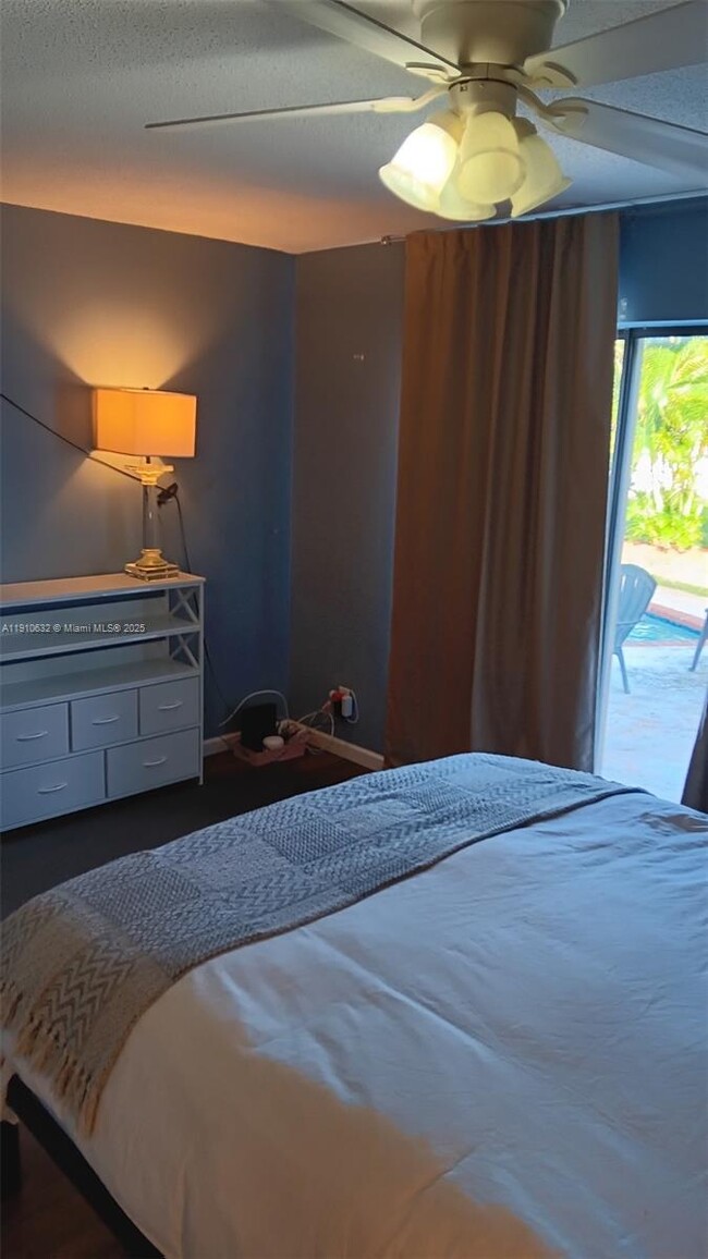 Foto del edificio - 2560 SW 11th St