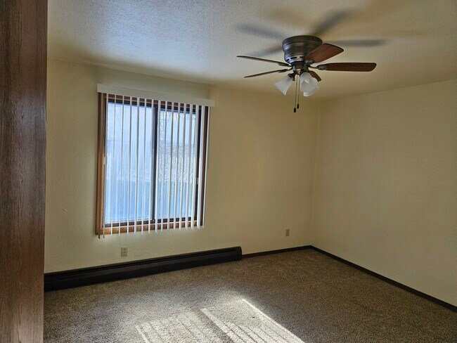 Foto del edificio - 324 N Kensington Dr