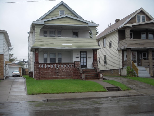Building Photo - 8337 Garfield Blvd