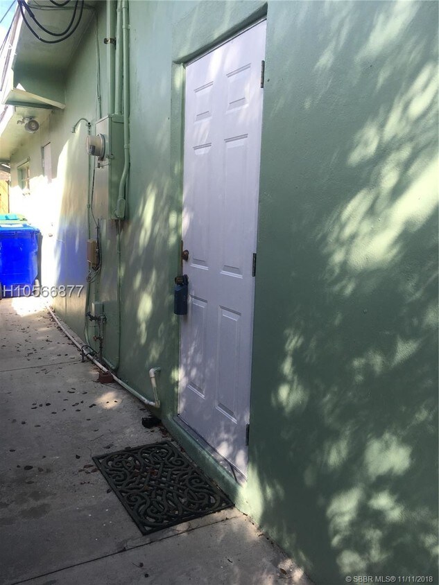 Building Photo - 8461 NW 14th St