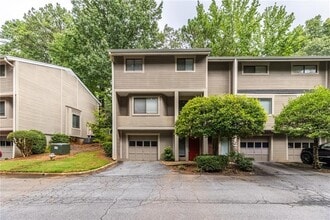 Building Photo - 2875 Torreya Way SE