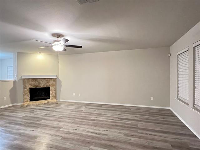 Building Photo - 510 Indian Paintbrush