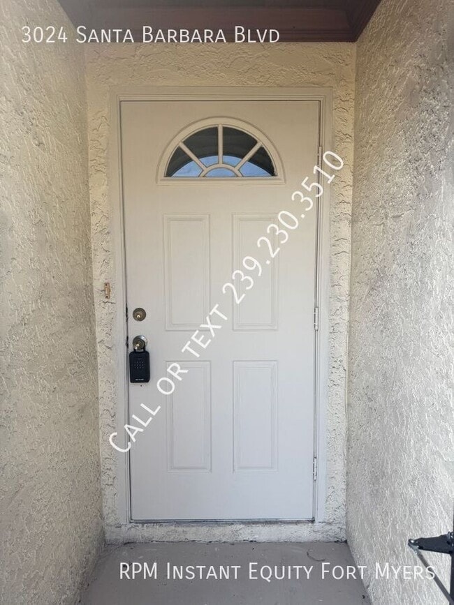 Building Photo - 3024 Santa Barbara Blvd