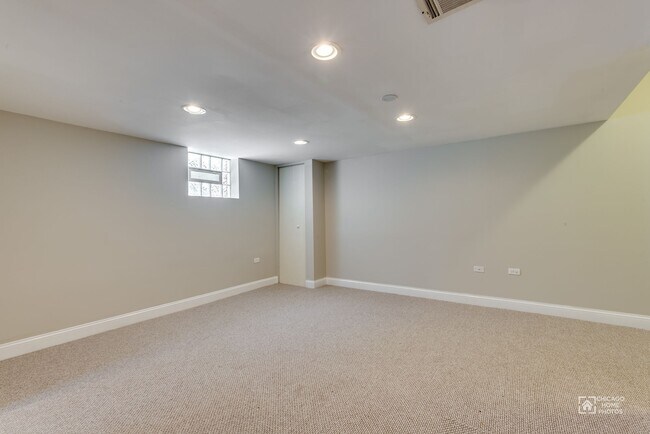 FInished Basement - Carmen-Parkside Townhomes