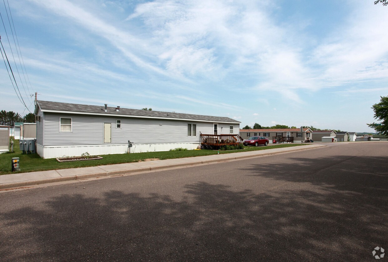 Hammond Mobile Home Park Apartments in Hammond, WI