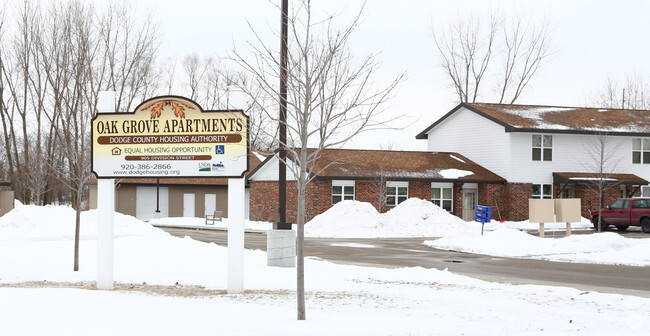 Building Photo - Oak Grove Apartments