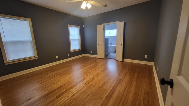 Building Photo - 4986 Wilburn Ave