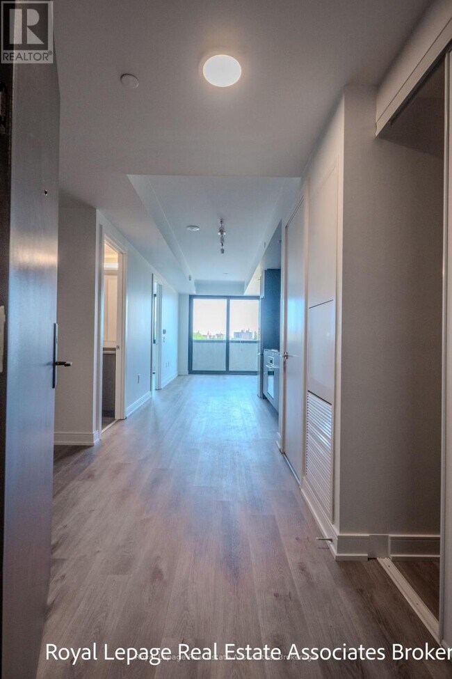 Building Photo - 3009 Novar Rd