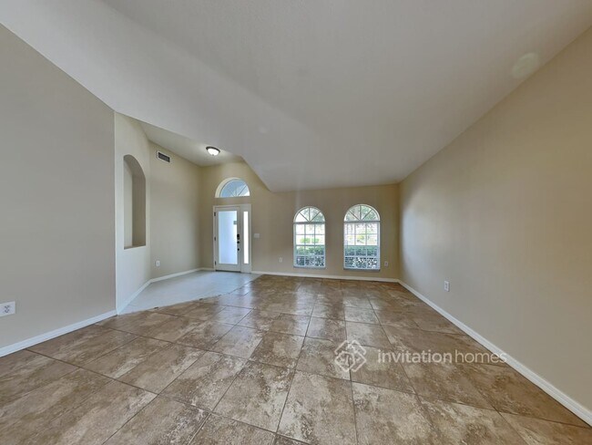 Building Photo - 3877 Hampton Hills Dr