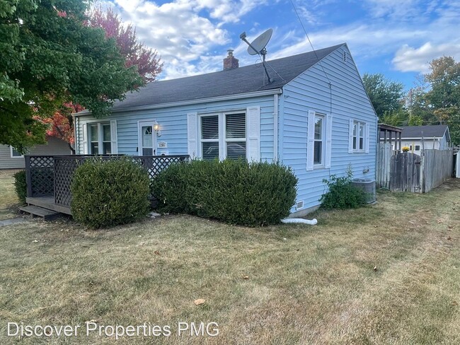 Building Photo - 2 br, 1 bath House - 1266 South St