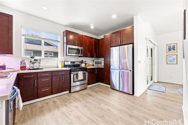 Foto del edificio - 91-908-908 Ha St