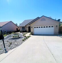 Building Photo - 1263 Snowcap Trail