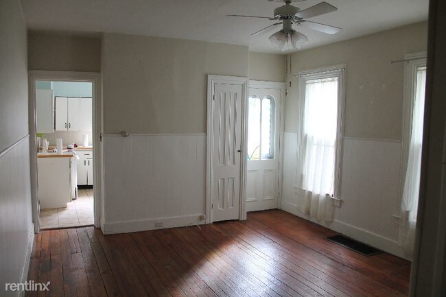 Building Photo - 29 Buttonwood St